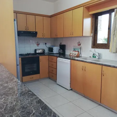 Villa Anthea Maa