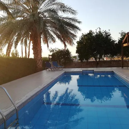 Villa Anthea Maa